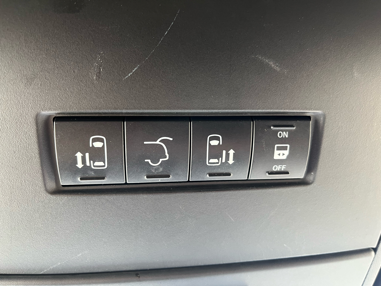 2016 Dodge Grand Caravan R/T photo 24