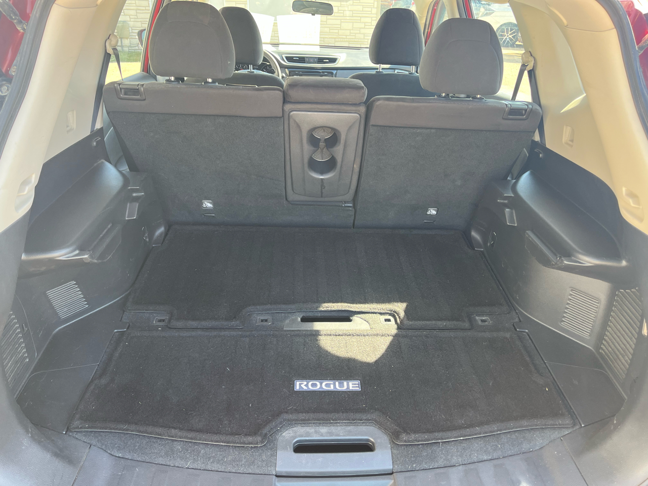 2015 Nissan Rogue S AWD photo 3