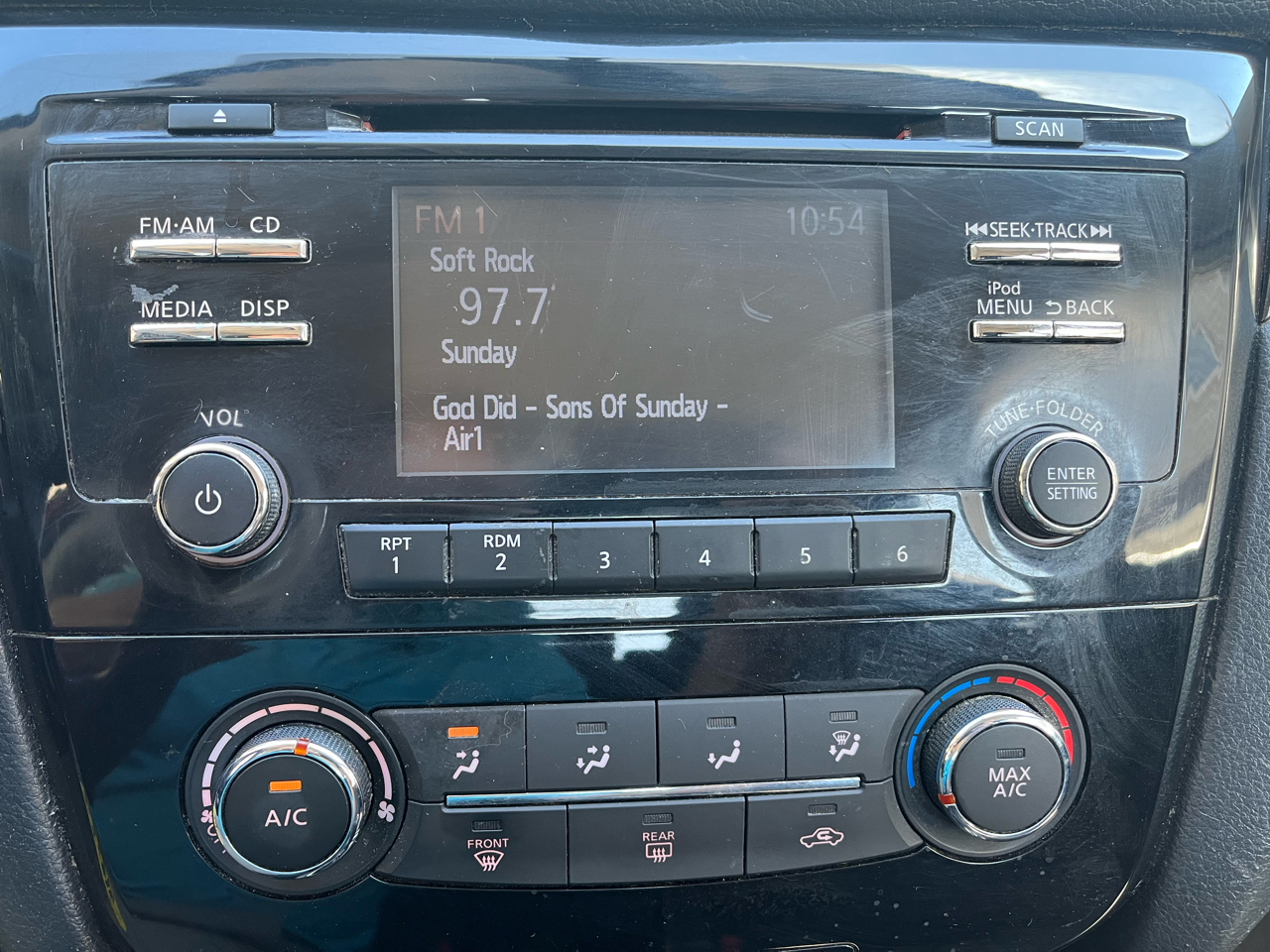 2015 Nissan Rogue S AWD photo 13