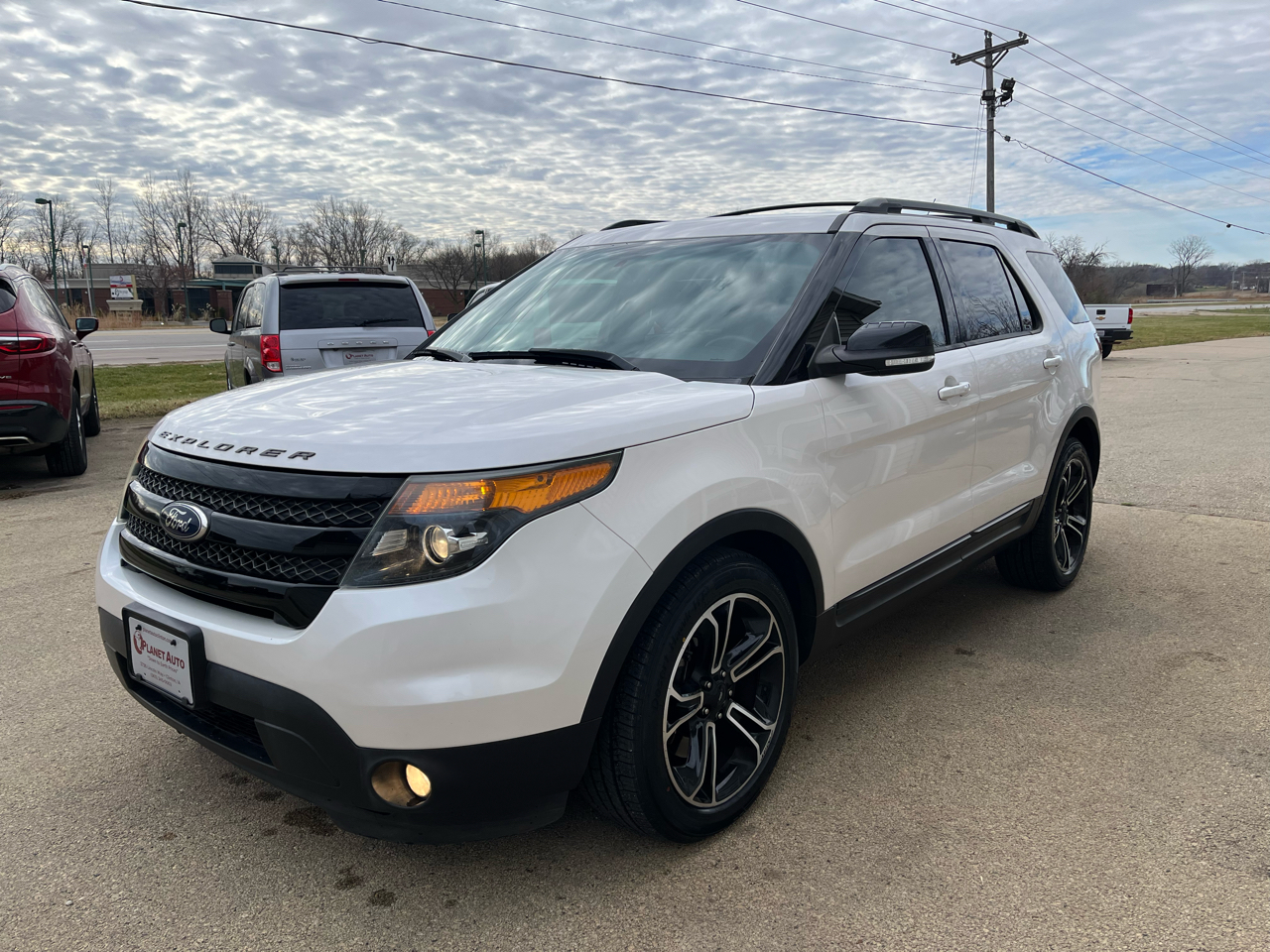 2015 Ford Explorer XLT Sport photo 4