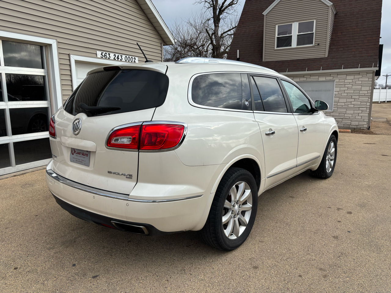 Buick Enclave Premium AWD 2013