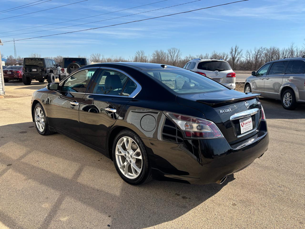 Nissan Maxima S 2012