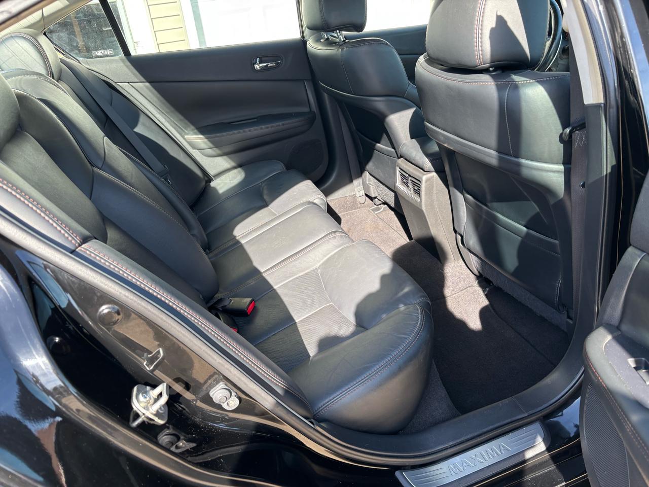 Nissan Maxima S 2012