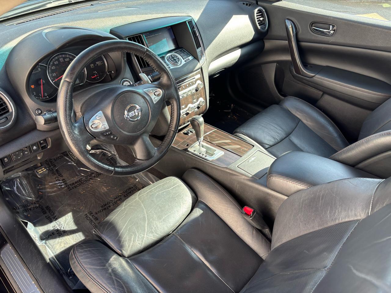 Nissan Maxima S 2012