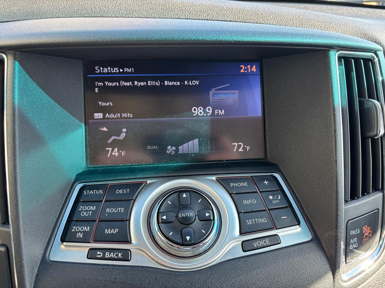 Nissan Maxima S 2012