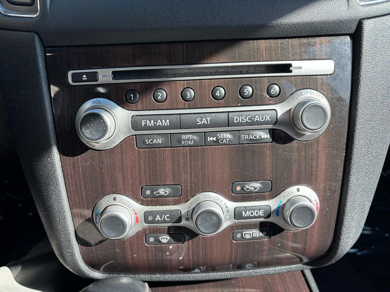 Nissan Maxima S 2012