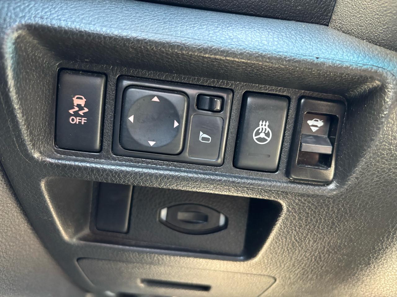 Nissan Maxima S 2012