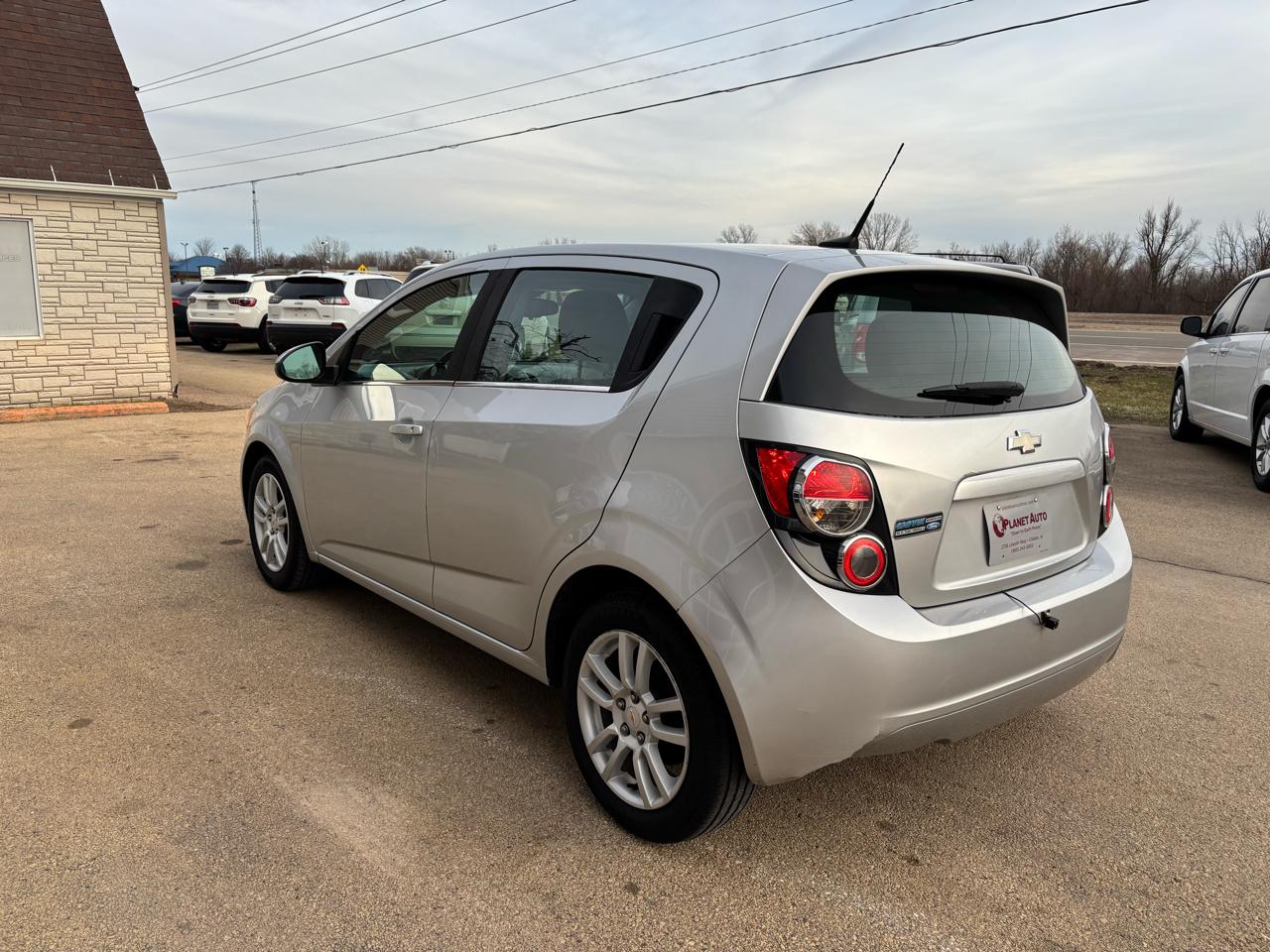 Chevrolet Sonic 2LT 5-Door 2012