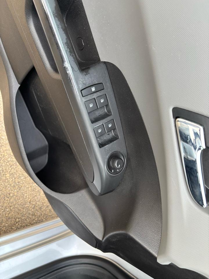 Chevrolet Sonic 2LT 5-Door 2012