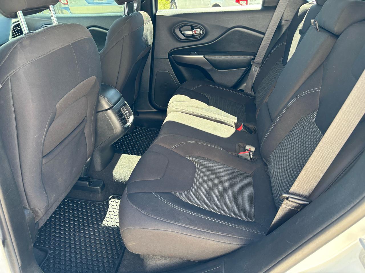 Jeep Cherokee Latitude 4WD 2020