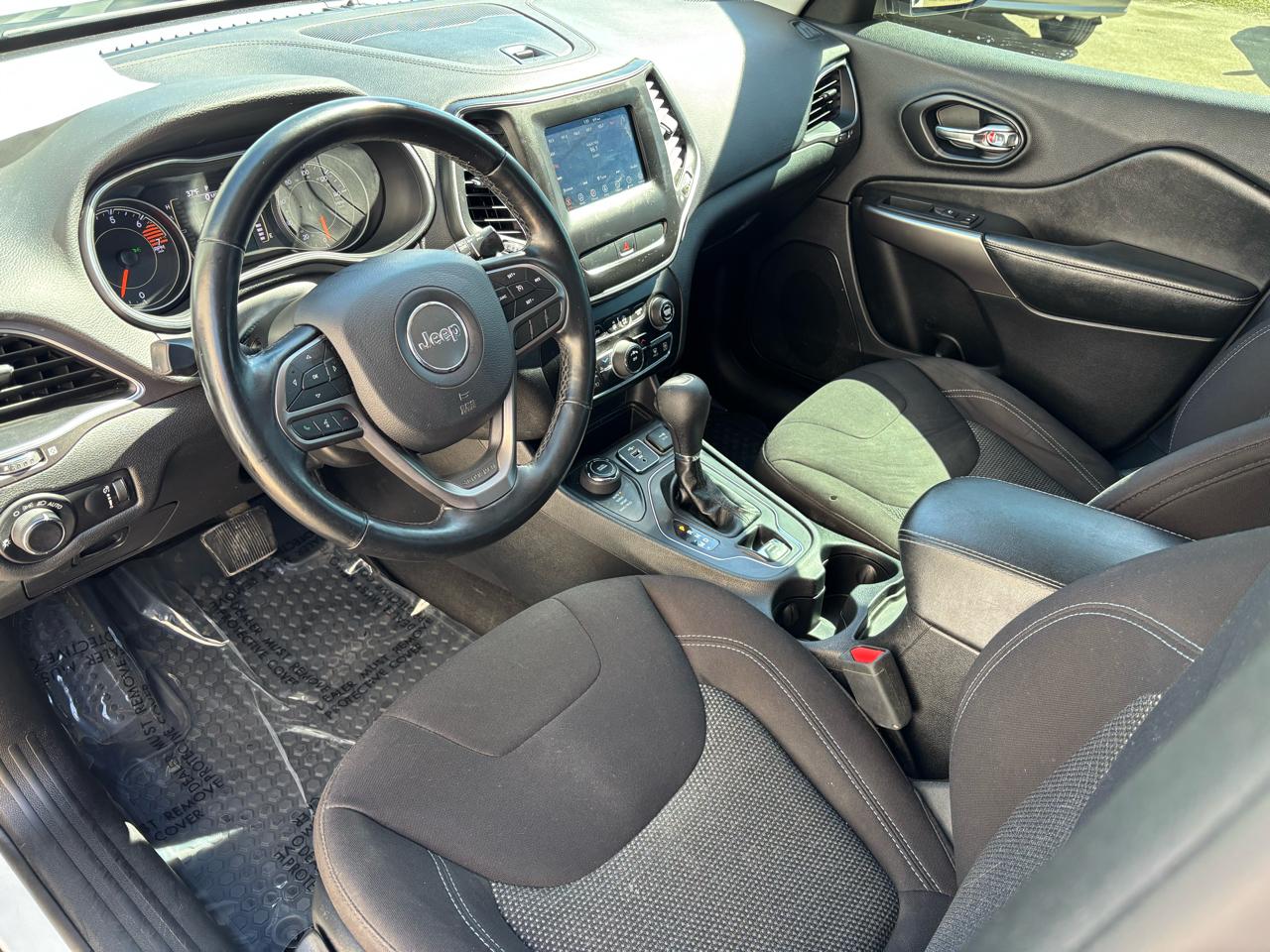 Jeep Cherokee Latitude 4WD 2020
