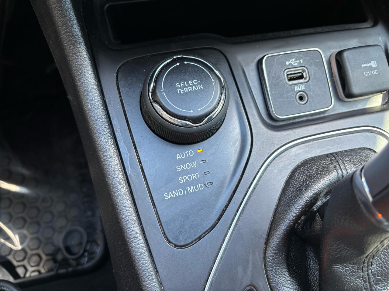 Jeep Cherokee Latitude 4WD 2020