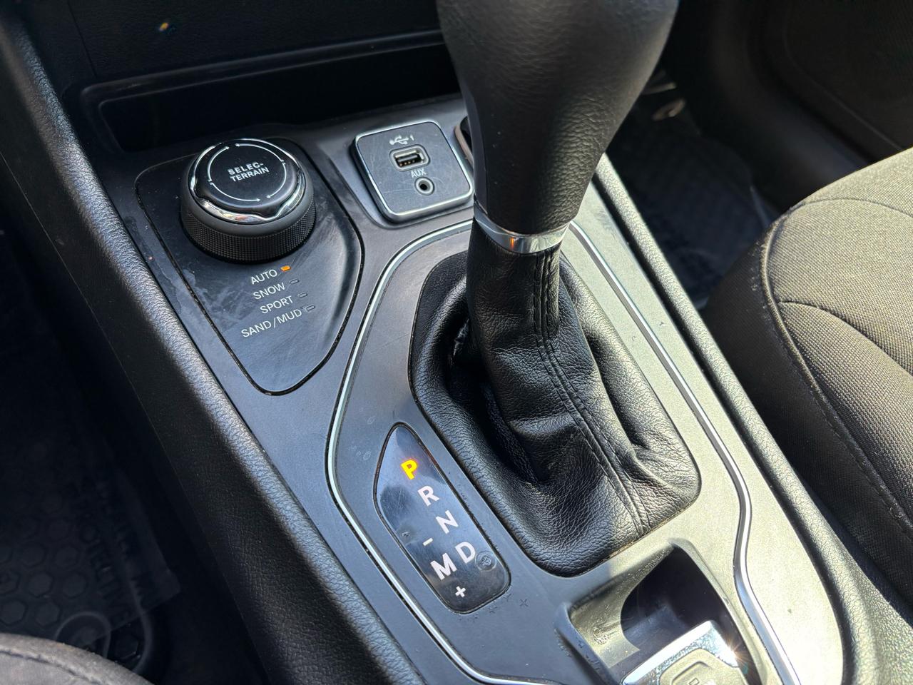 Jeep Cherokee Latitude 4WD 2020