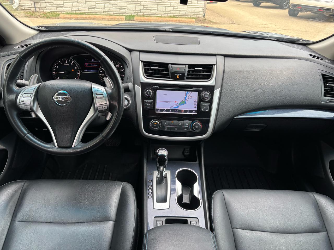 Nissan Altima 2.5 SR Sedan 2018