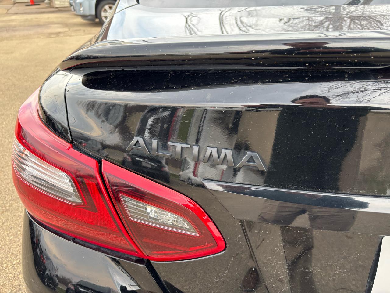 Nissan Altima 2.5 SR Sedan 2018