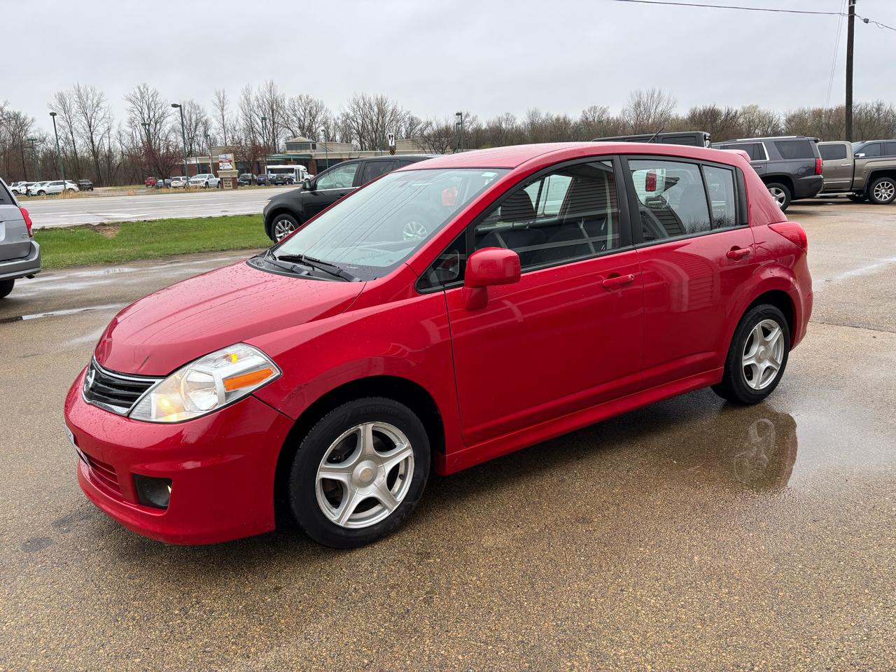 View vehicle photo 6