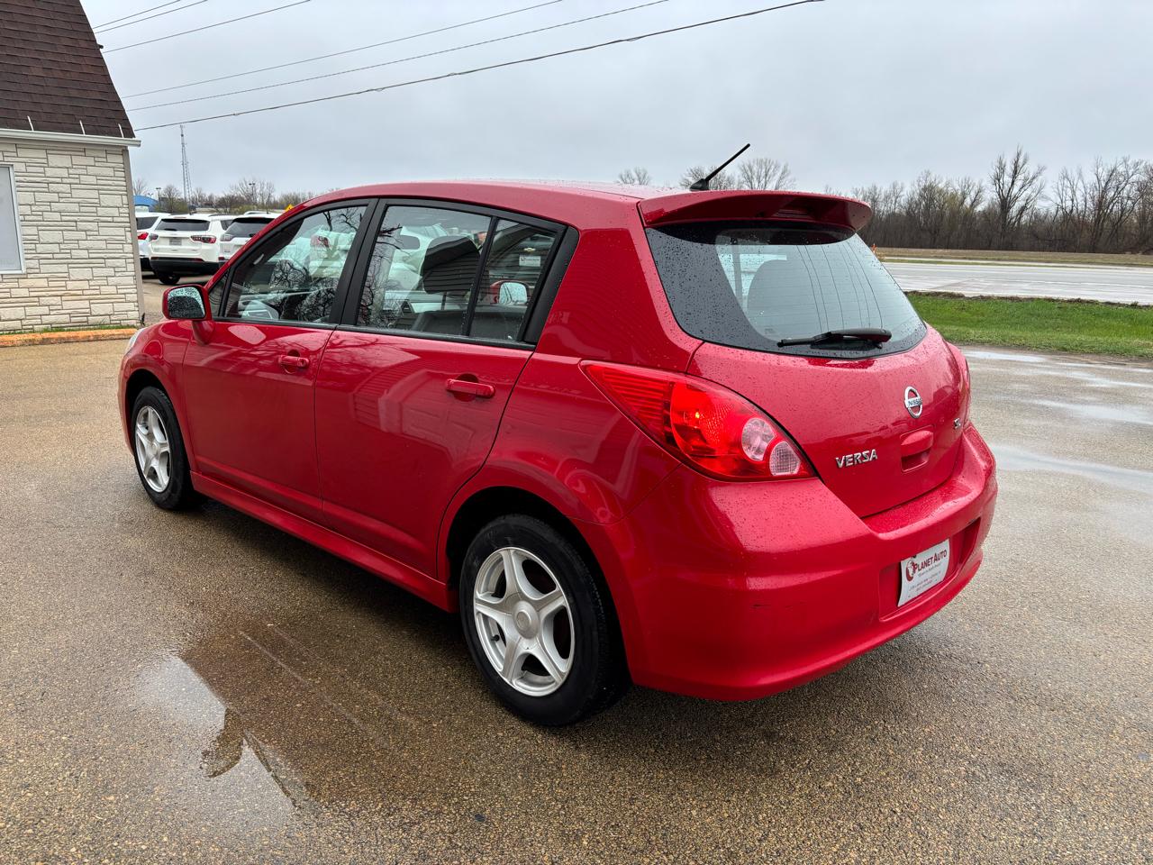 View vehicle photo 7