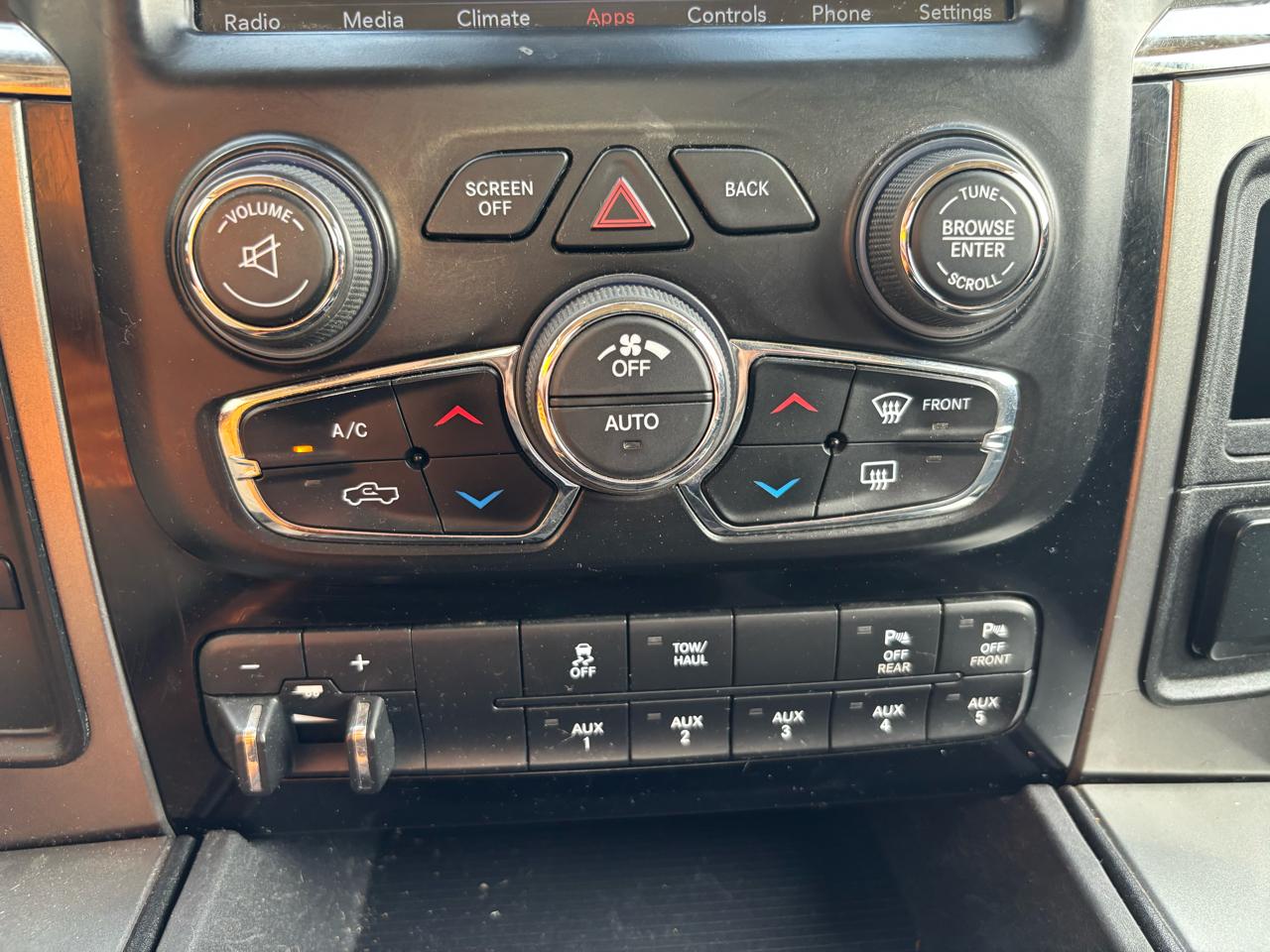 RAM 2500 SLT Crew Cab SWB 4WD 2018