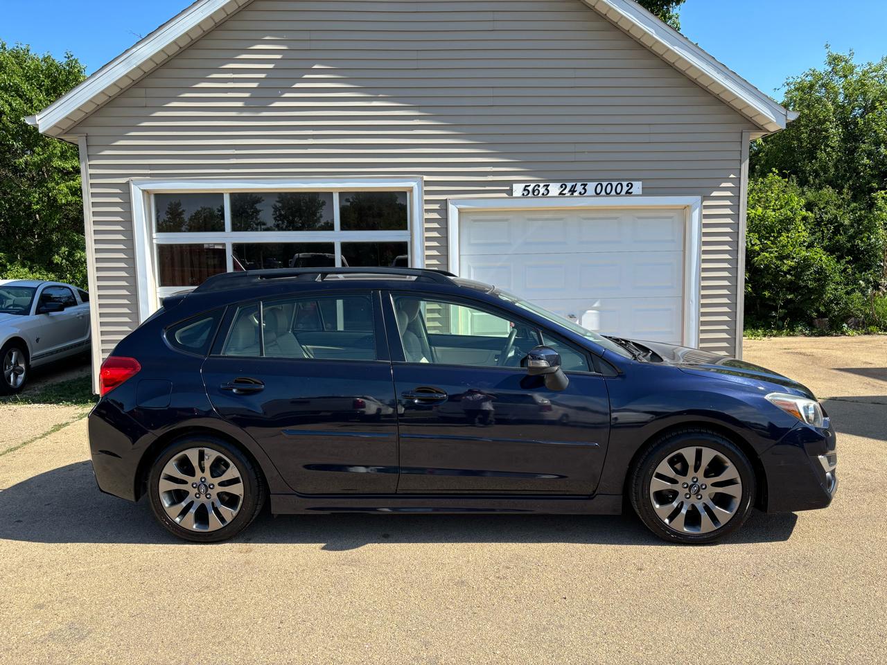 Subaru Impreza 2.0i Limited PZEV 5-Door 2015