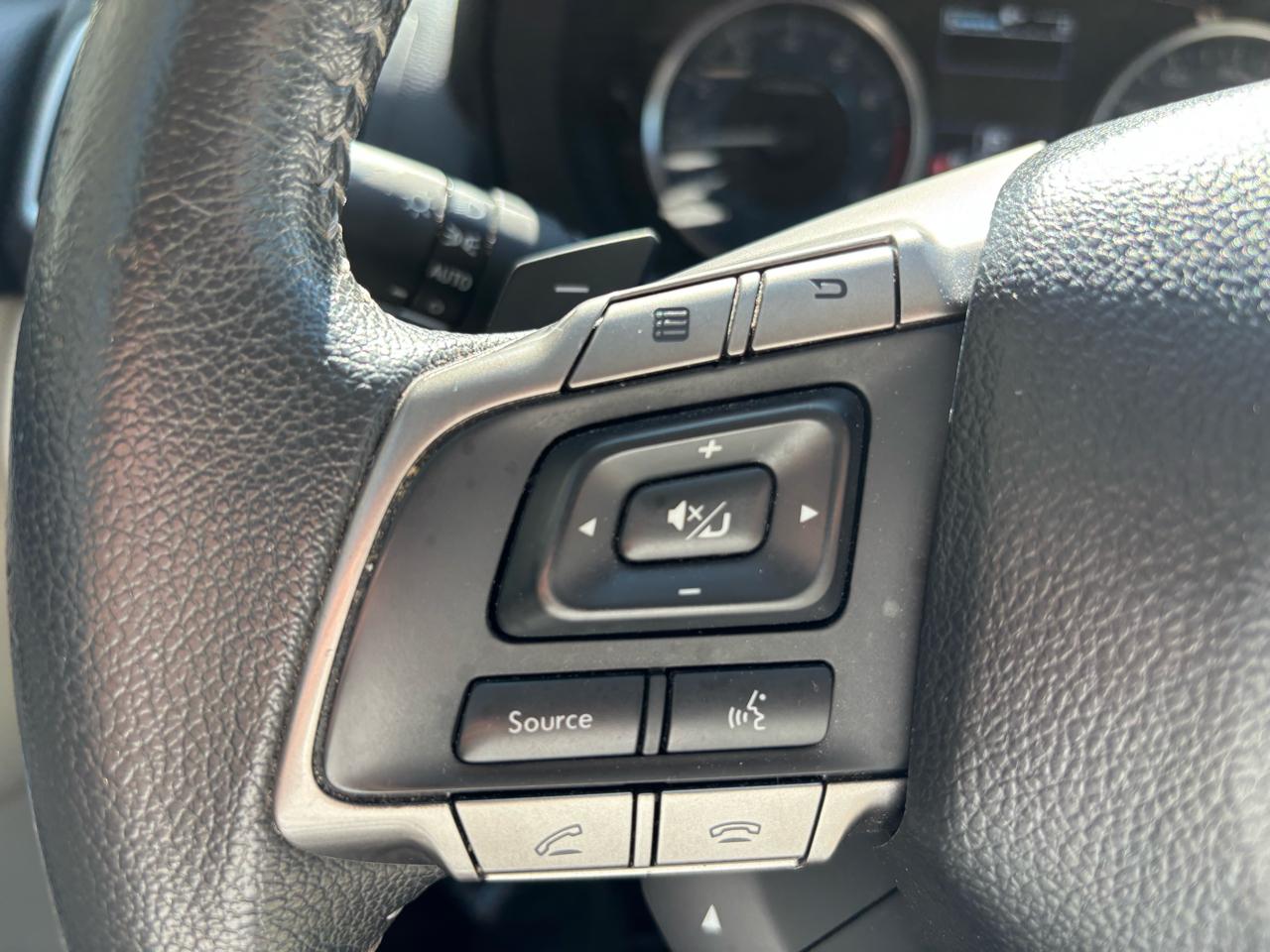 Subaru Impreza 2.0i Limited PZEV 5-Door 2015