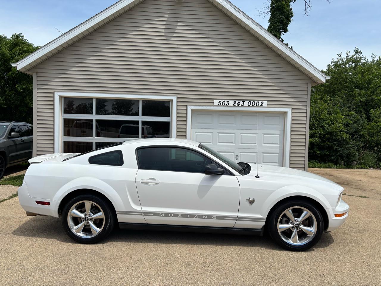 Ford Mustang V6 Premium Coupe 2009