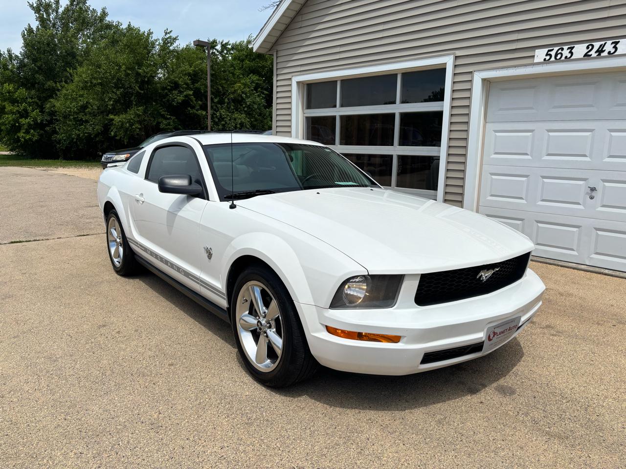 Ford Mustang V6 Premium Coupe 2009