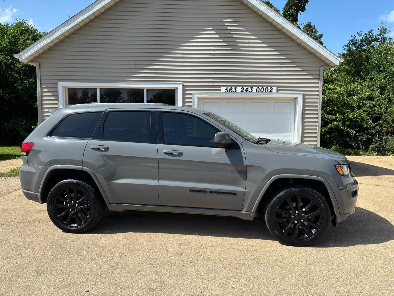 2019 Jeep Grand Cherokee Laredo 4WD