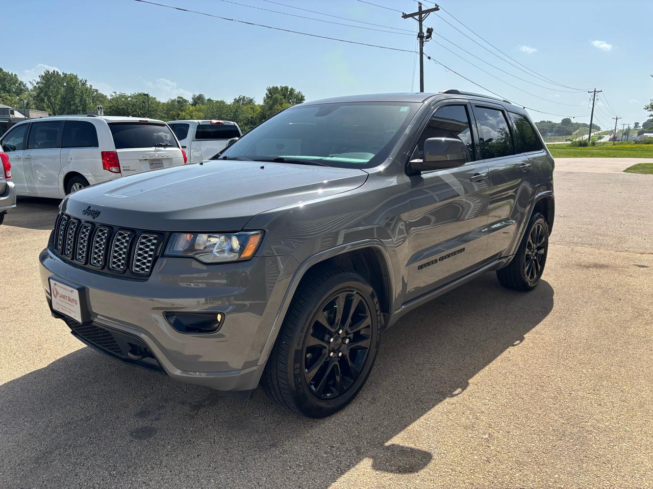 Jeep Grand Cherokee Laredo 4WD 2019