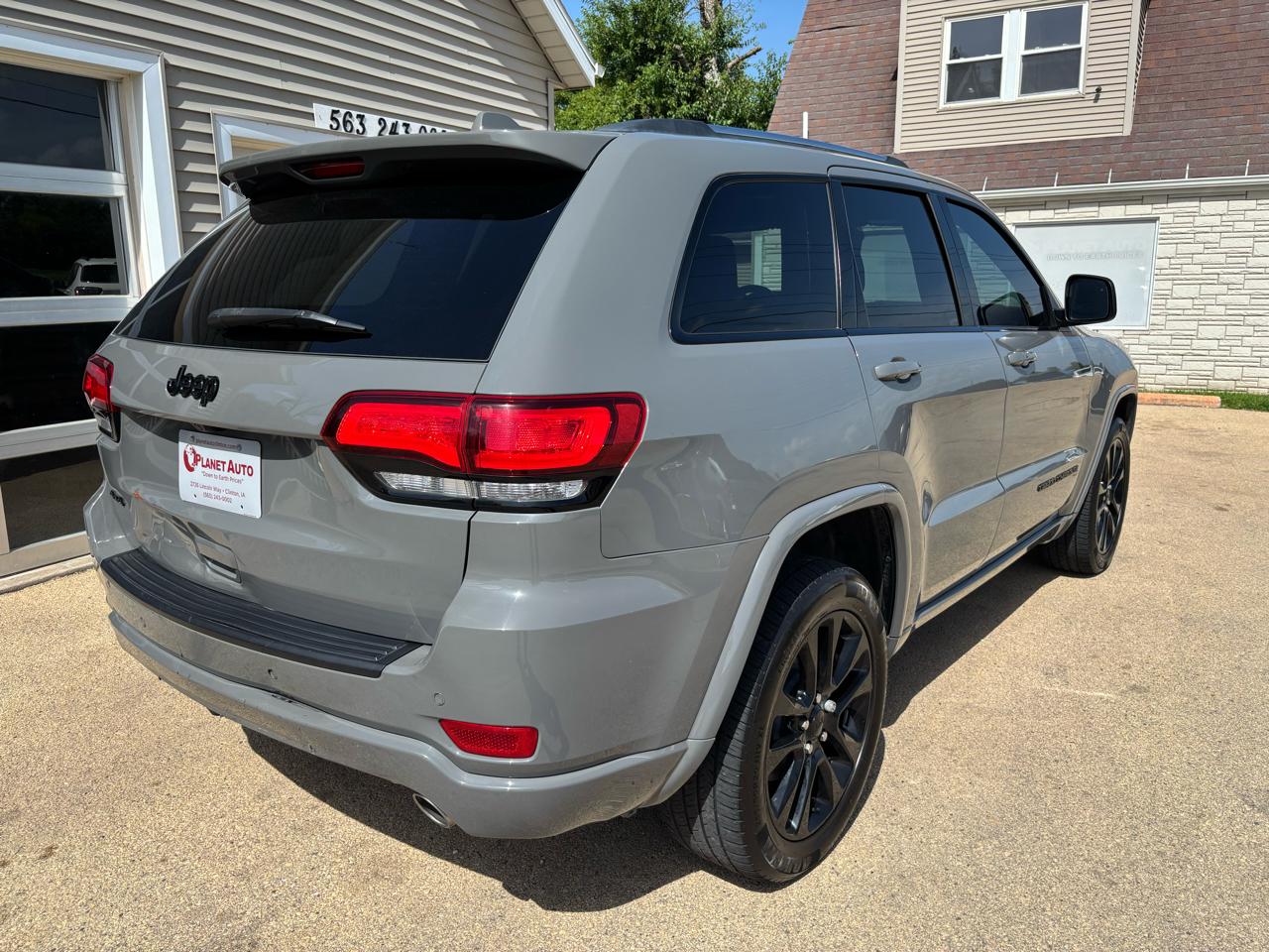Jeep Grand Cherokee Laredo 4WD 2019