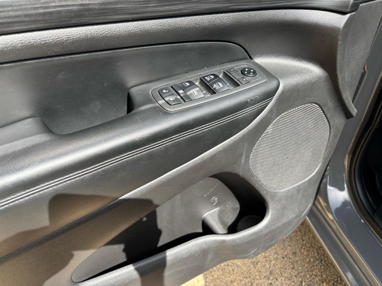 Jeep Grand Cherokee Laredo 4WD 2019
