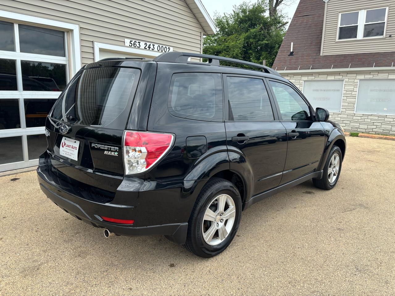 Subaru Forester 2.5X 2012