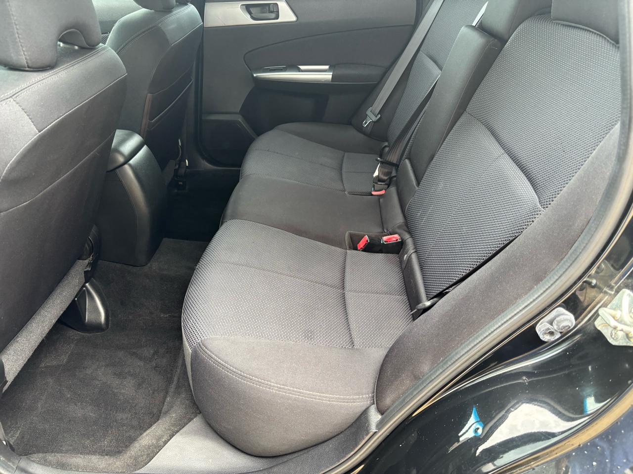 Subaru Forester 2.5X 2012