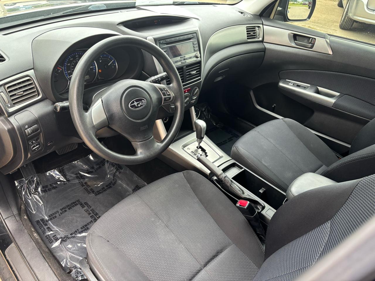 Subaru Forester 2.5X 2012