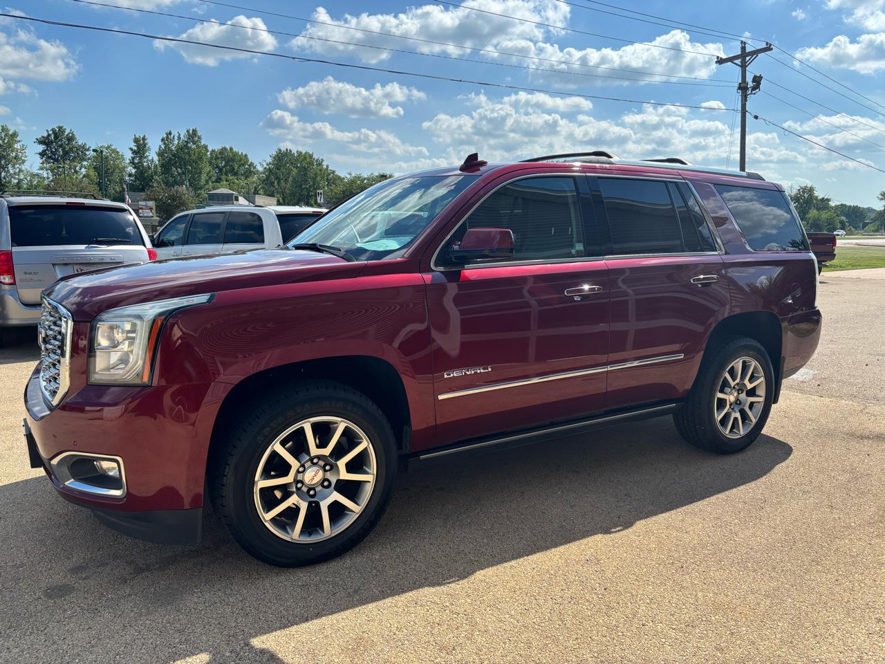 GMC Yukon Denali 4WD 2019