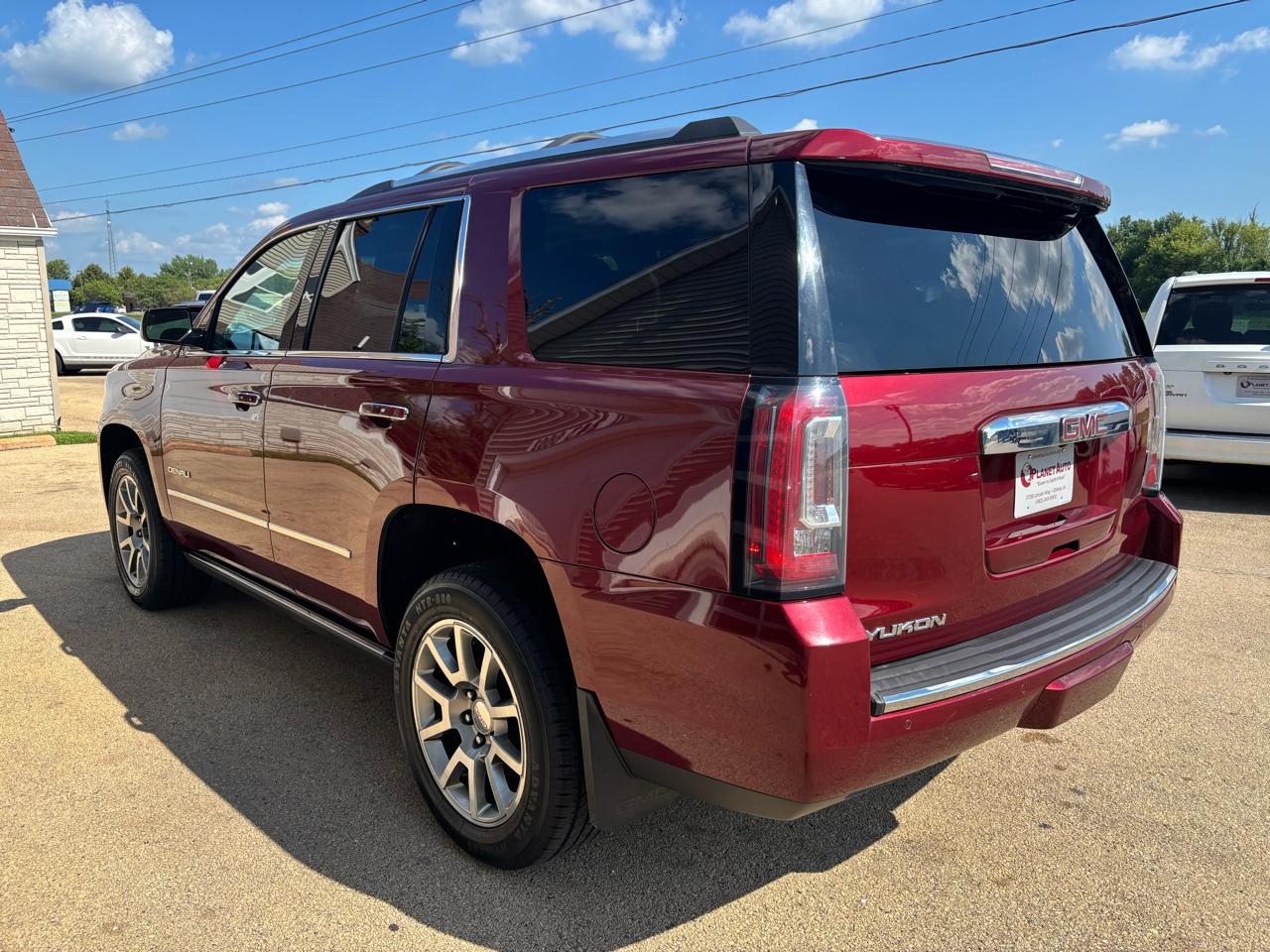GMC Yukon Denali 4WD 2019
