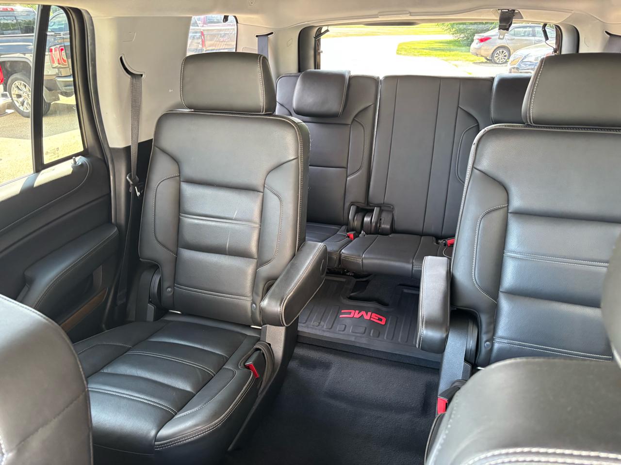 GMC Yukon Denali 4WD 2019
