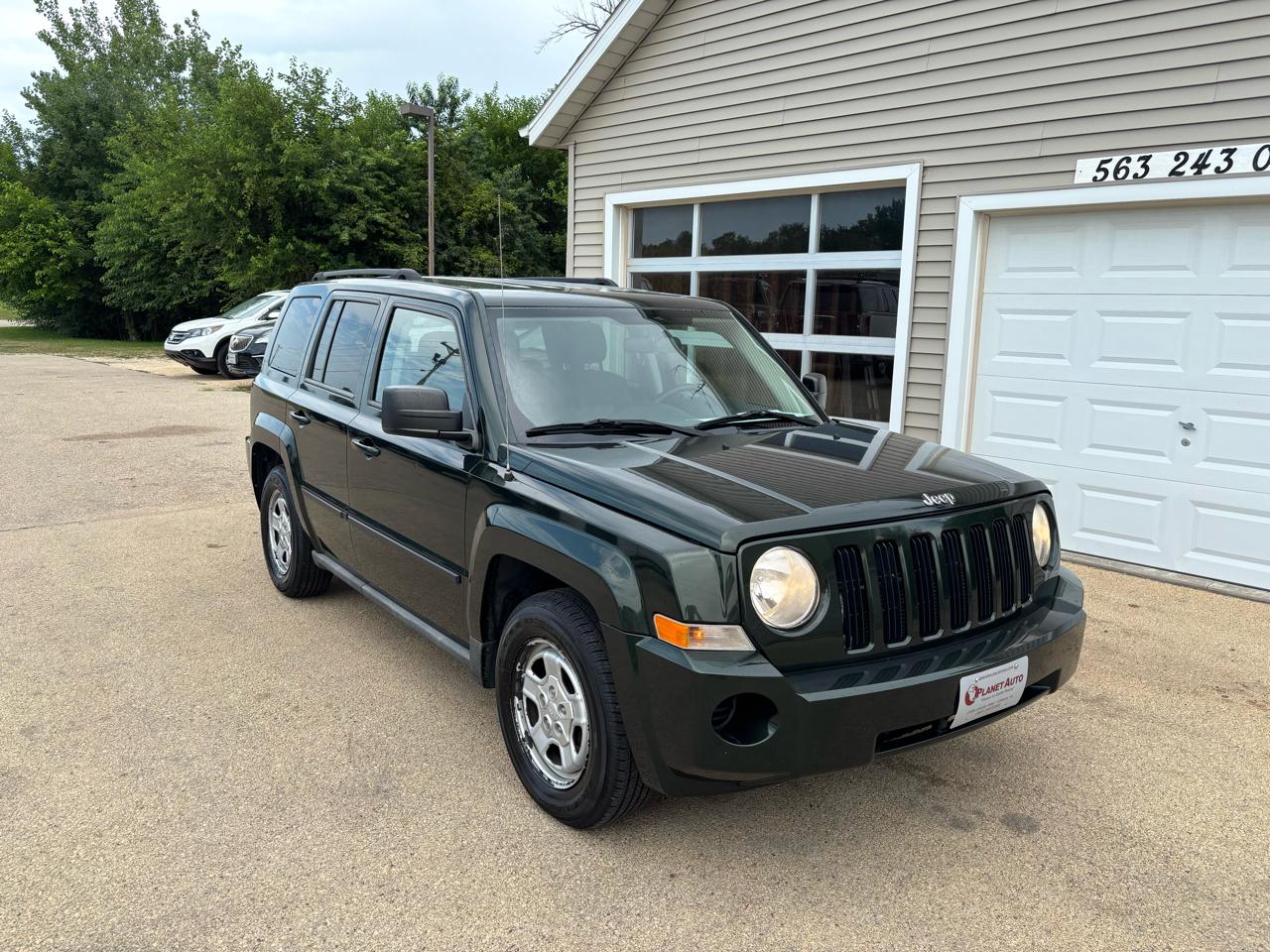 Jeep Patriot Sport 2WD 2010