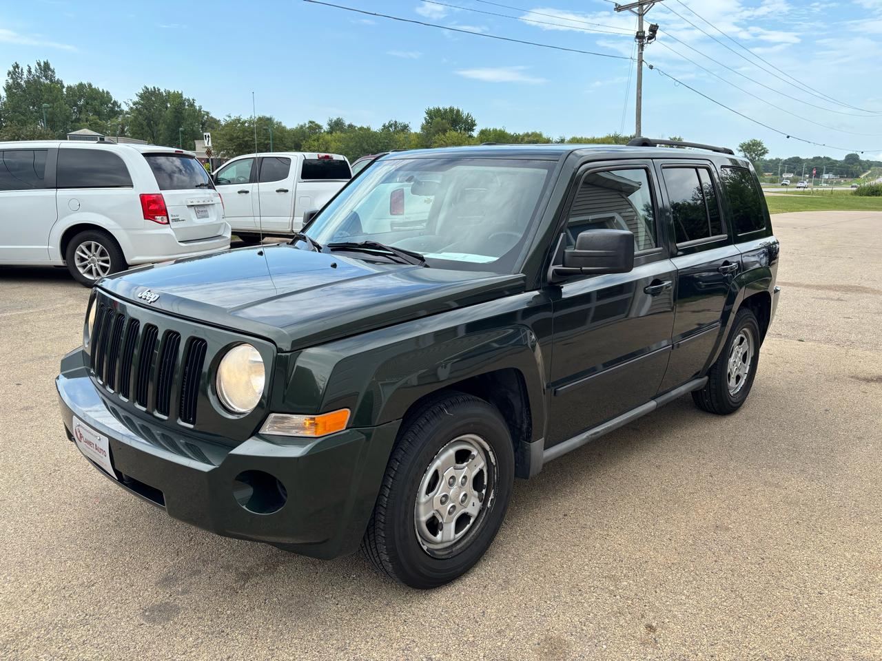 Jeep Patriot Sport 2WD 2010