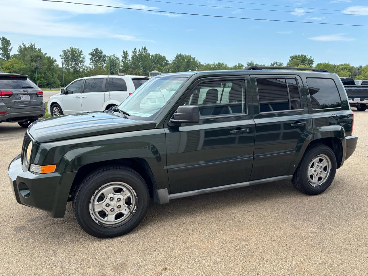 Jeep Patriot Sport 2WD 2010