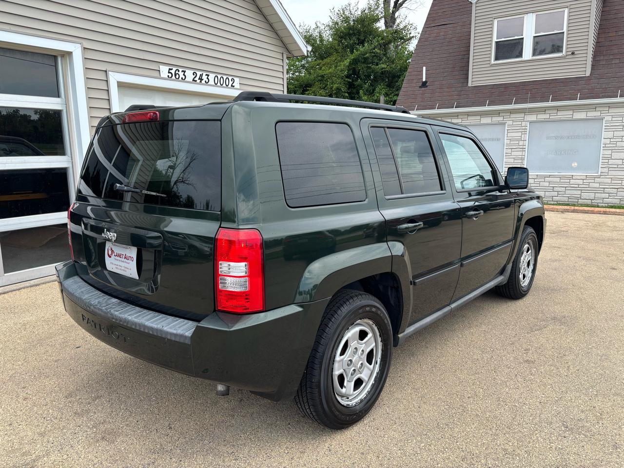 Jeep Patriot Sport 2WD 2010