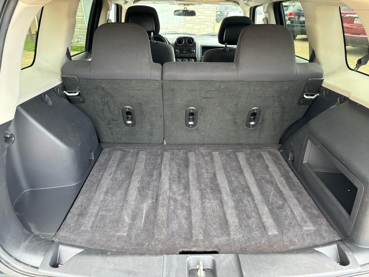 Jeep Patriot Sport 2WD 2010