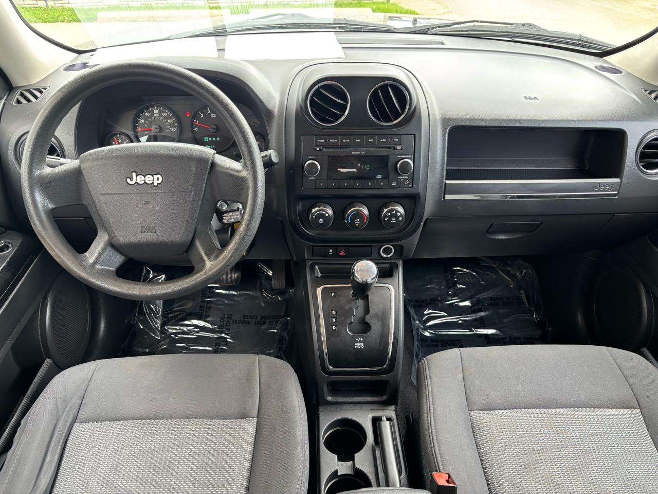 Jeep Patriot Sport 2WD 2010