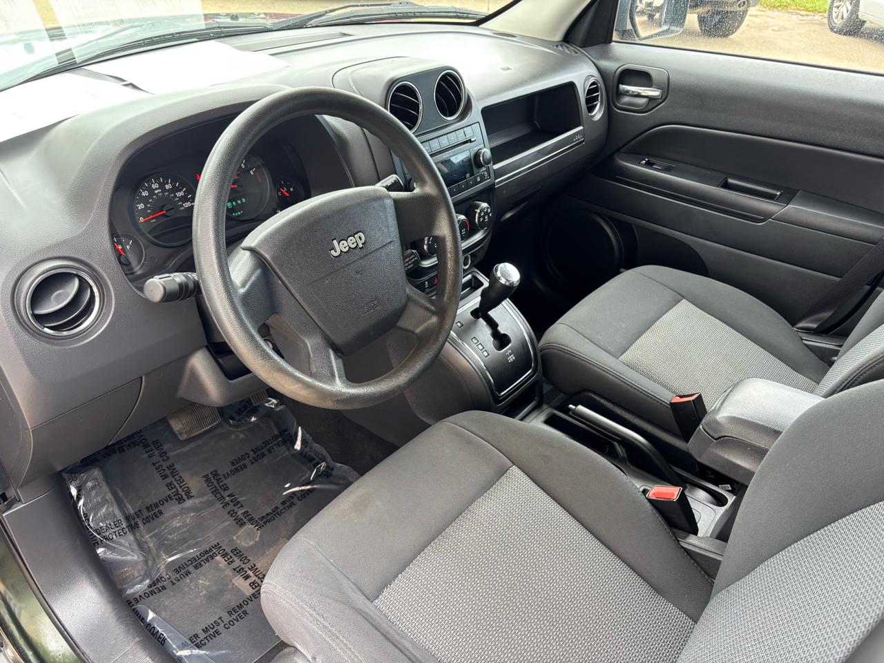 Jeep Patriot Sport 2WD 2010
