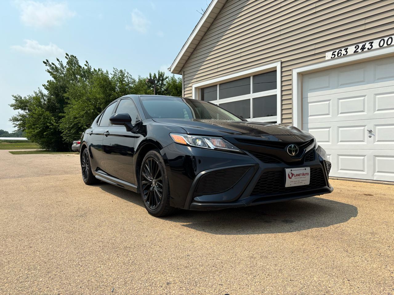 2021 Toyota Camry SE Nightshade Edition AWD