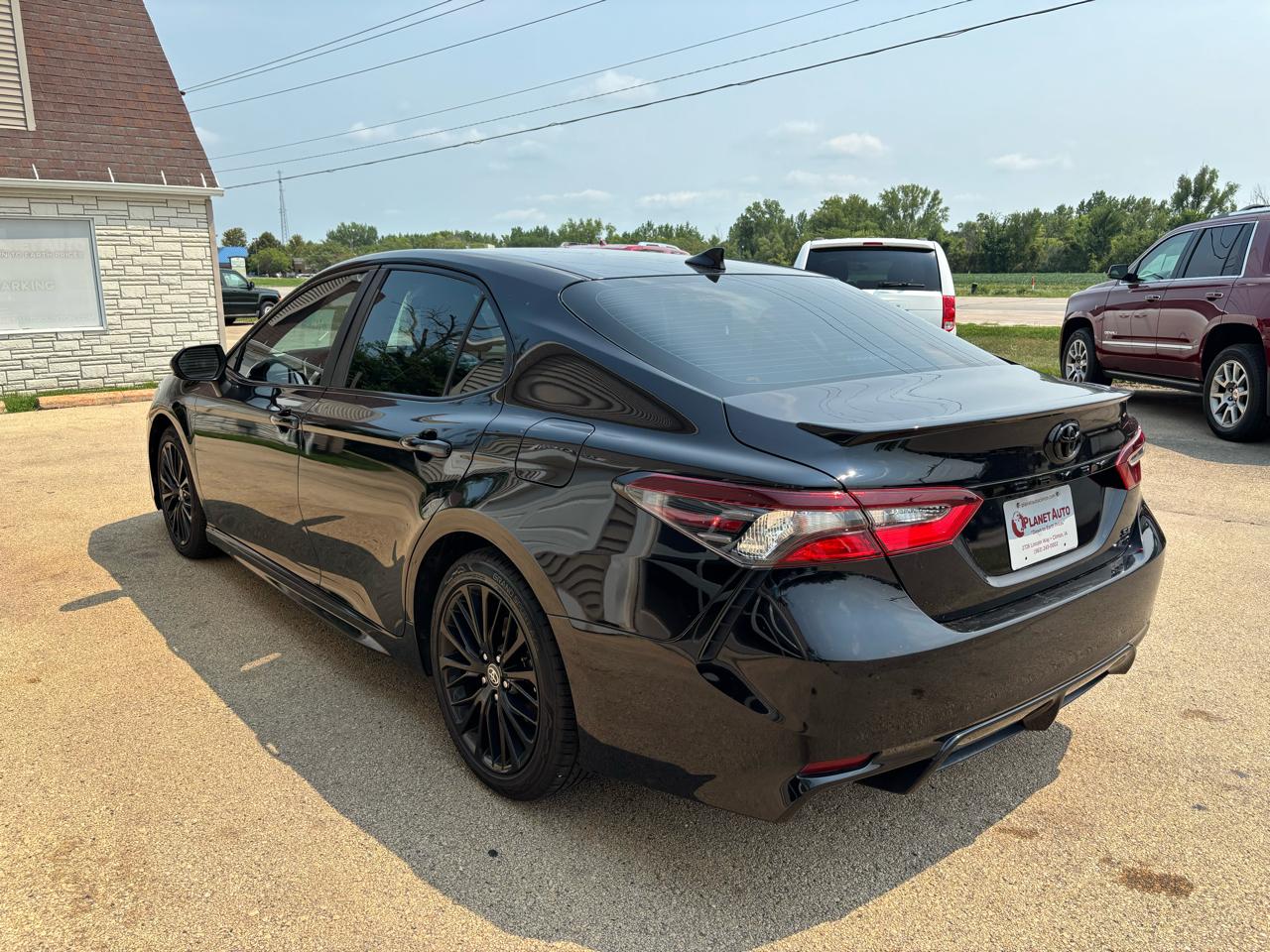 Toyota Camry SE Nightshade Edition AWD 2021