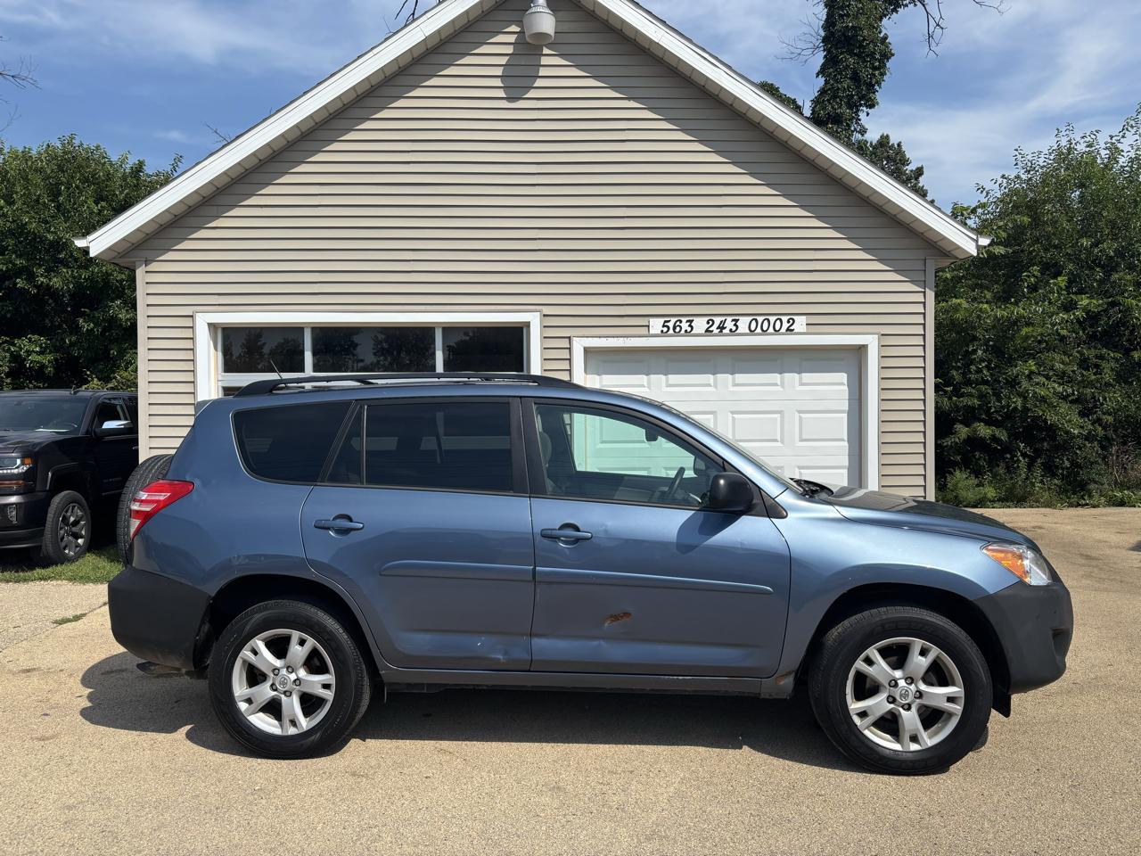 Toyota RAV4 4dr Sport 4-cyl 4WD (Natl) 2012