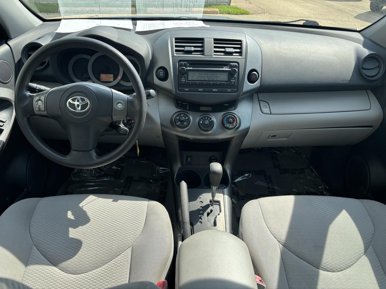 Toyota RAV4 4dr Sport 4-cyl 4WD (Natl) 2012