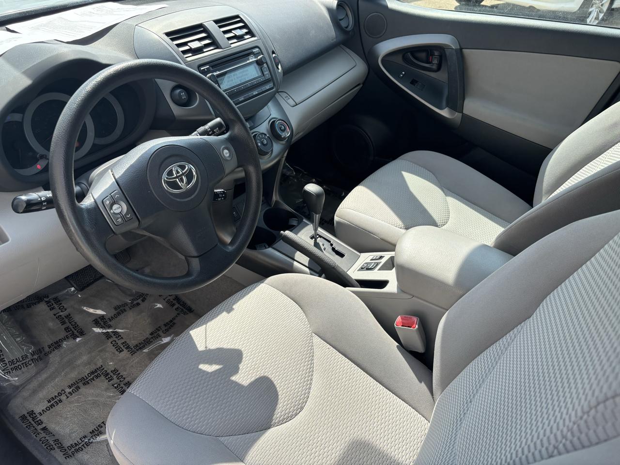 Toyota RAV4 4dr Sport 4-cyl 4WD (Natl) 2012