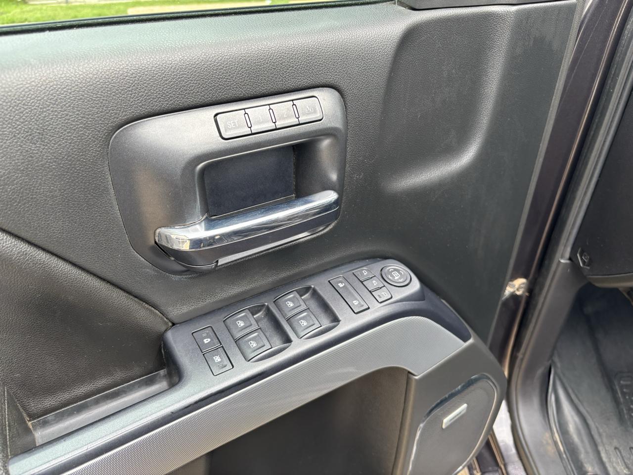 Chevrolet Silverado 1500 LTZ Crew Cab 4WD 2016