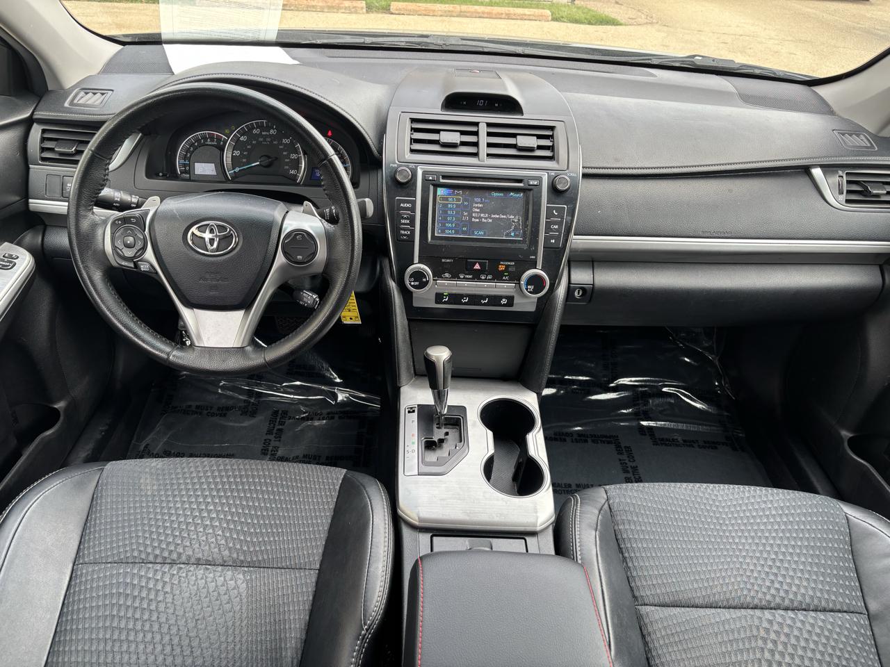 Toyota Camry SE 2012